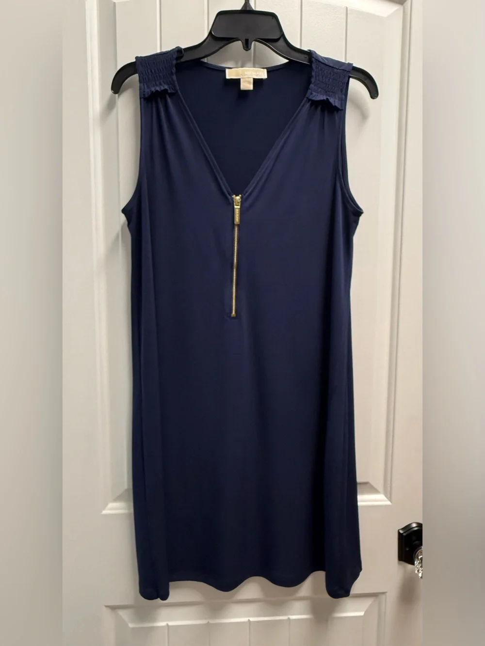 Michael Michael Kors Size M Navy Solid V-Neck Sleeveless Zip Front Knee Dress